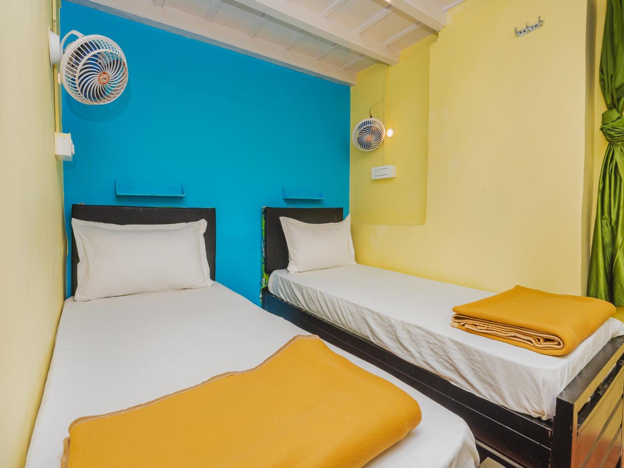 New Dormitory Afra Bombay Exterior foto