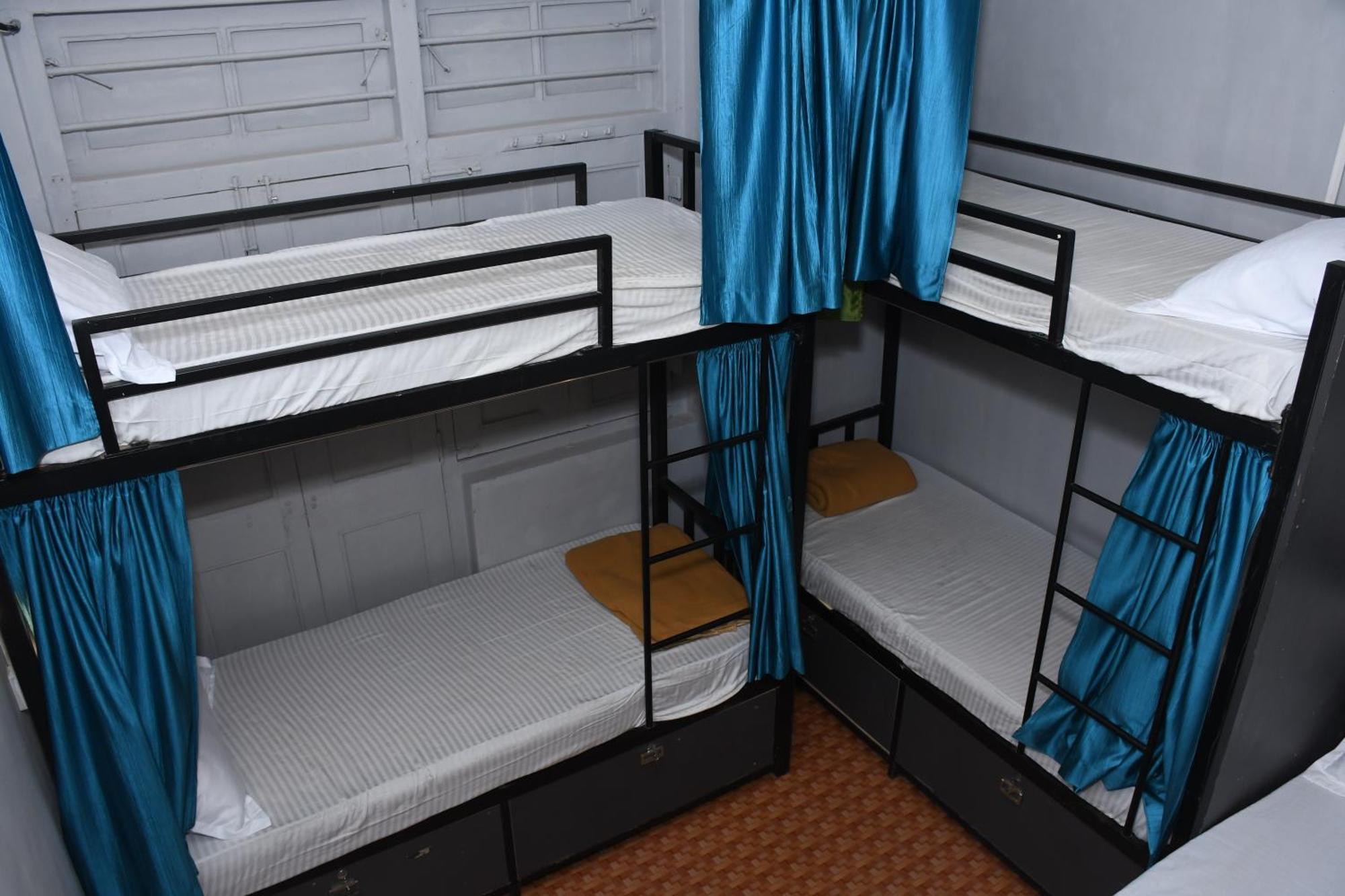 New Dormitory Afra Bombay Exterior foto