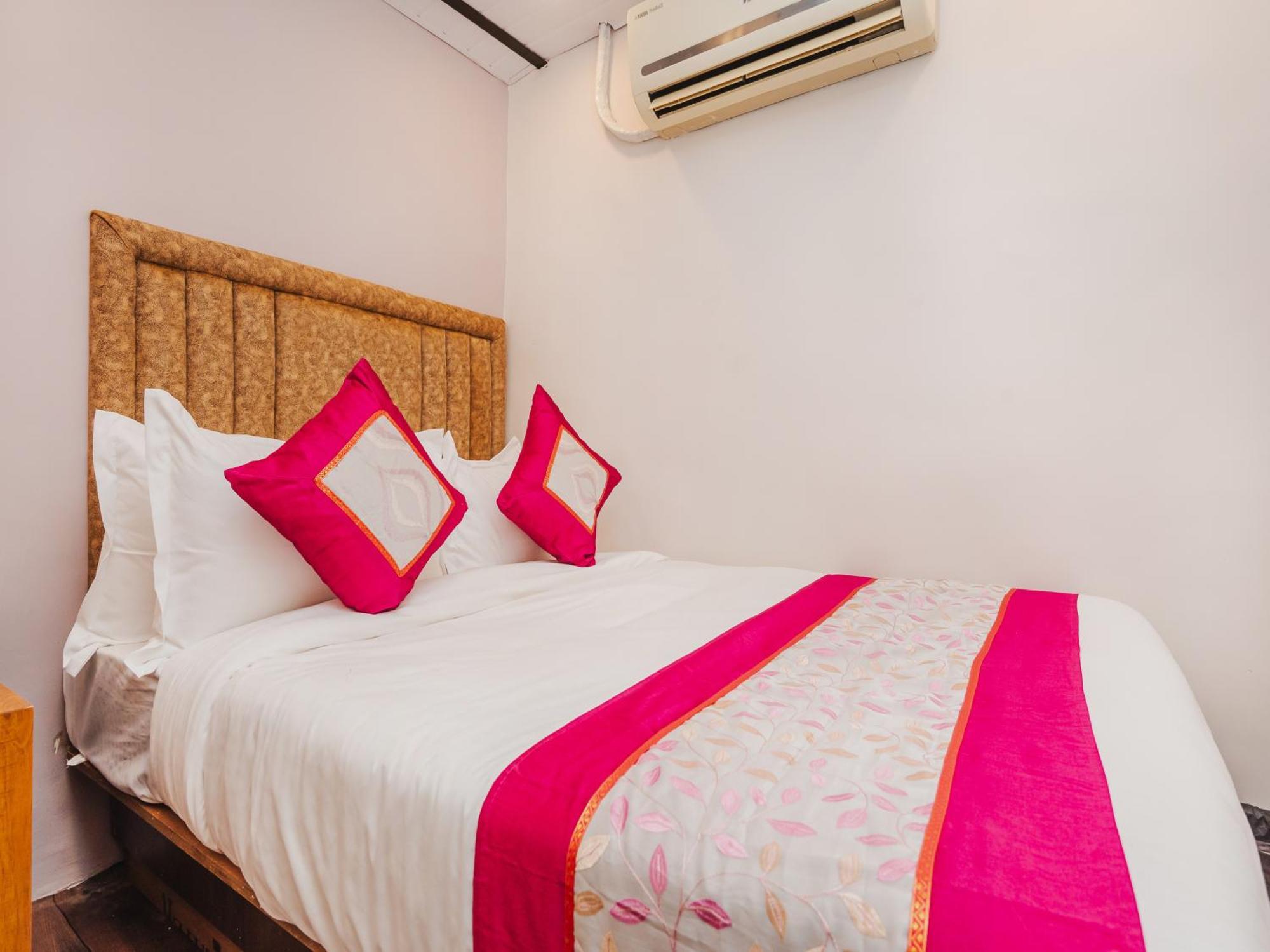 New Dormitory Afra Bombay Exterior foto