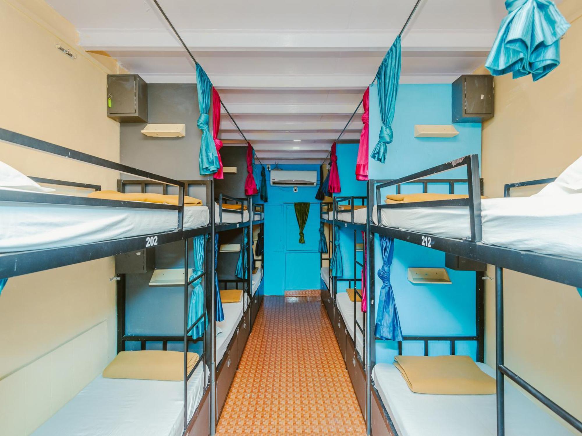 New Dormitory Afra Bombay Exterior foto
