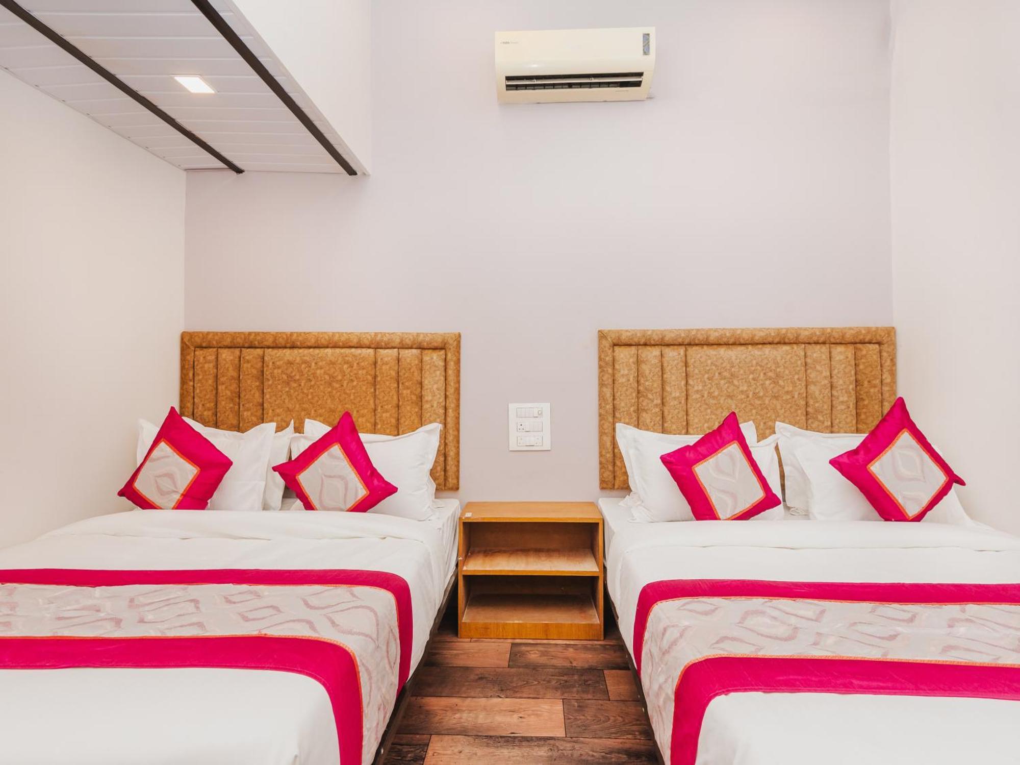 New Dormitory Afra Bombay Exterior foto