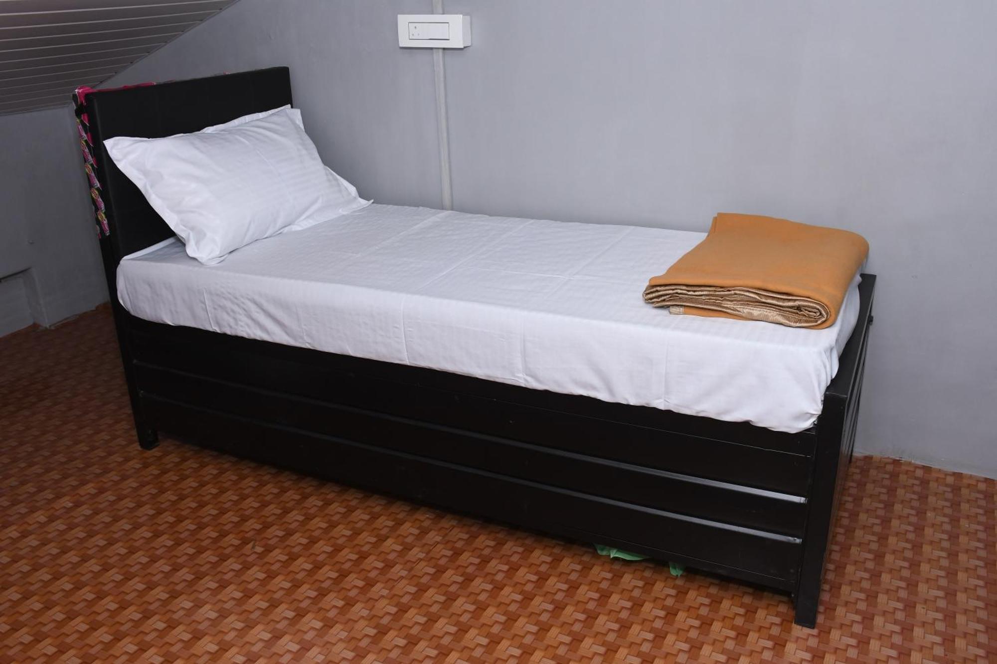 New Dormitory Afra Bombay Exterior foto