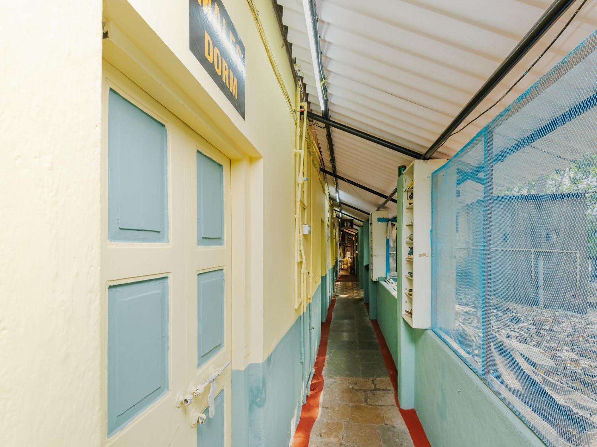 New Dormitory Afra Bombay Exterior foto